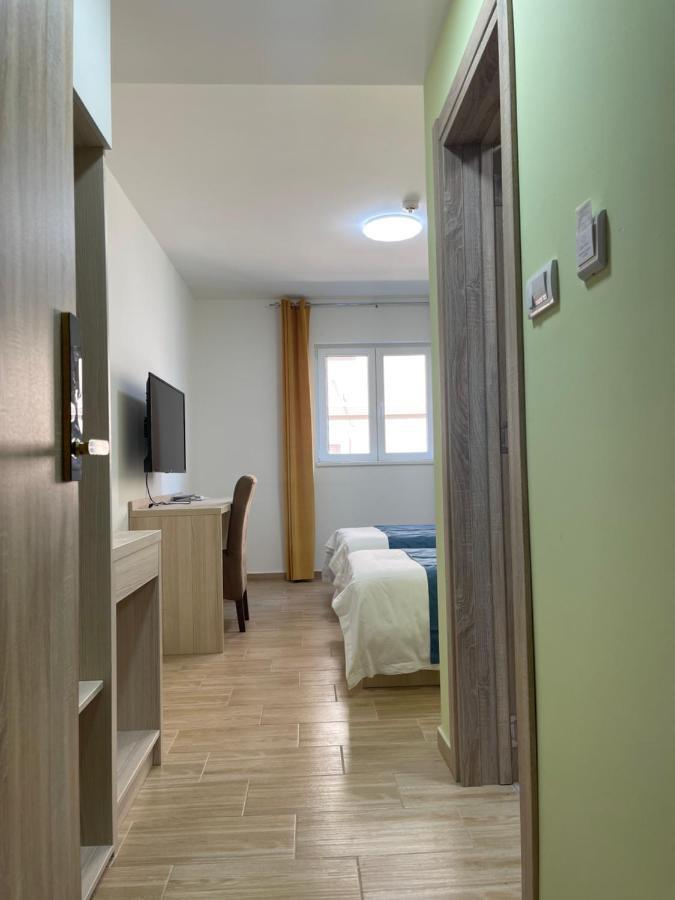 Home In Superior如家 Surčin Zewnętrze zdjęcie