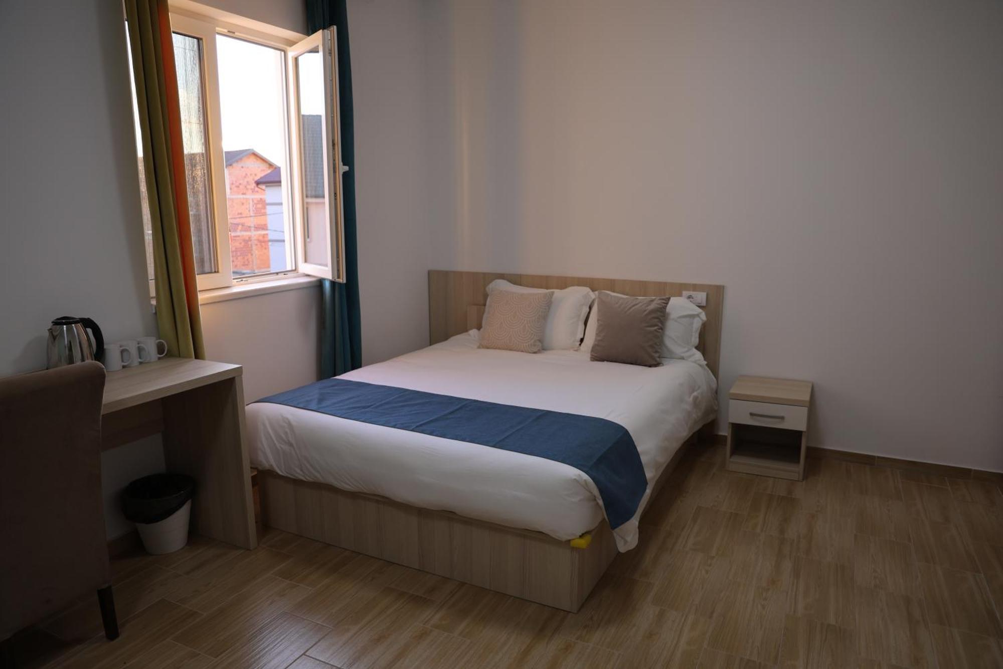 Home In Superior如家 Surčin Zewnętrze zdjęcie