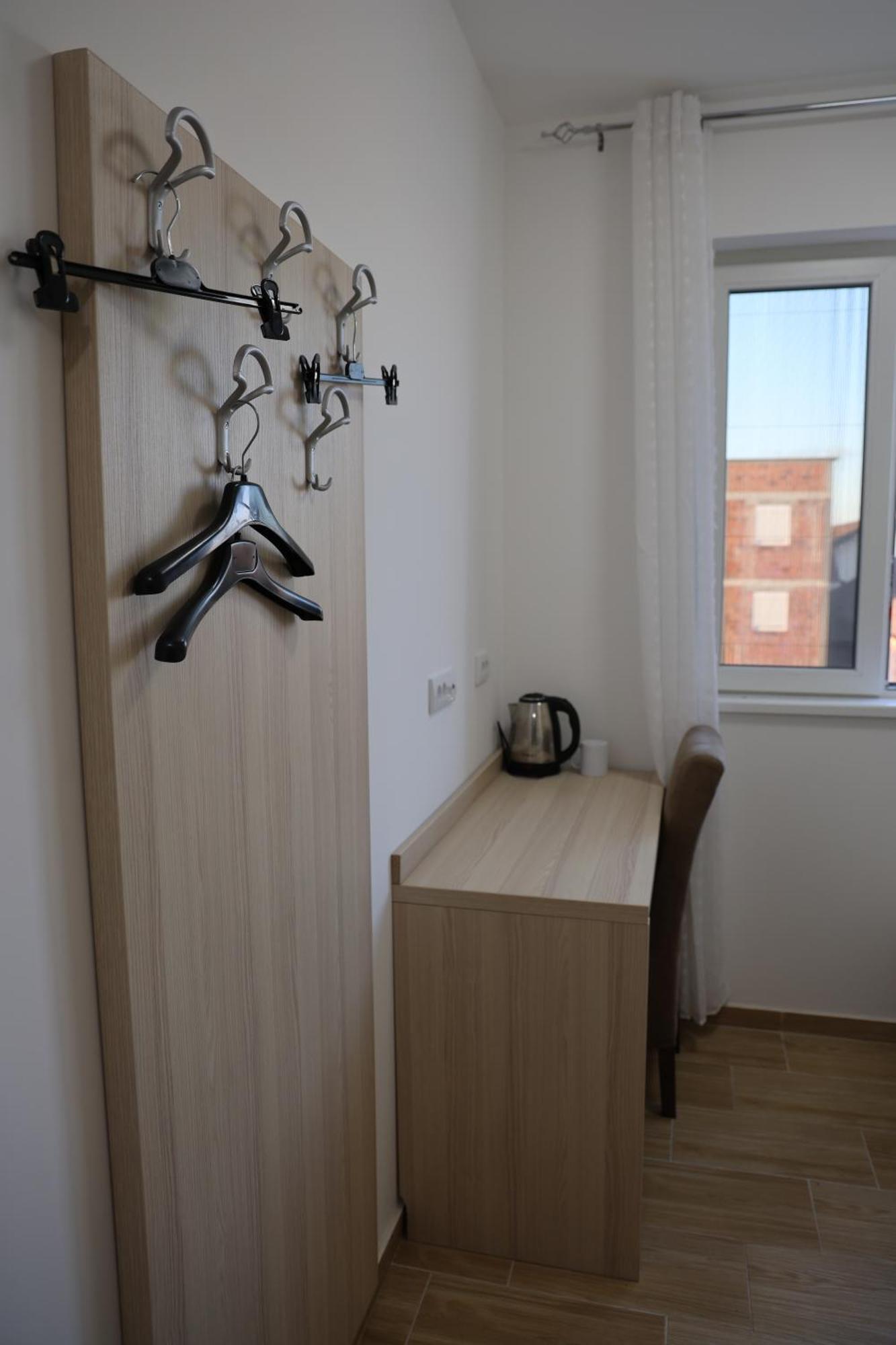 Home In Superior如家 Surčin Zewnętrze zdjęcie