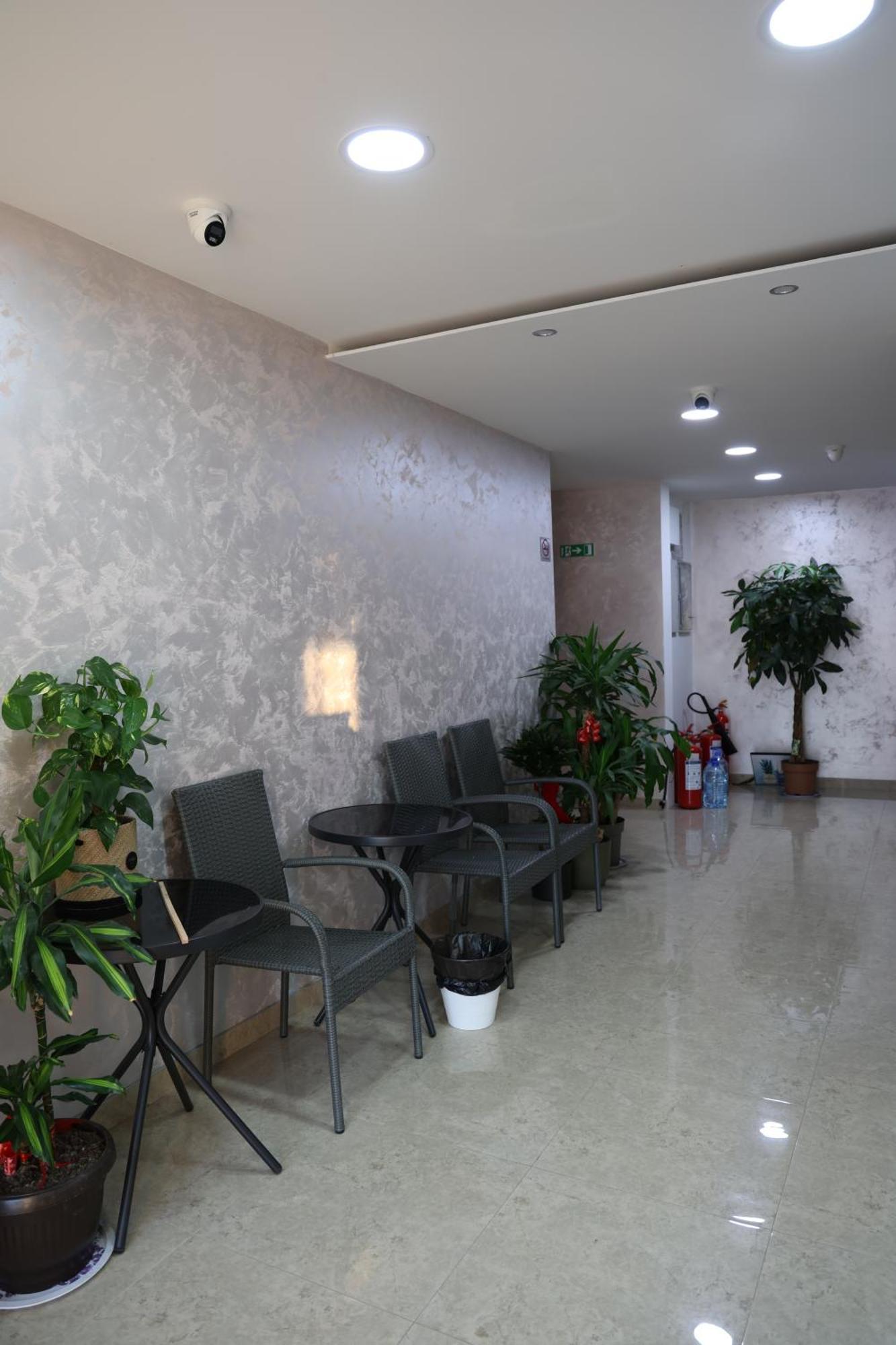 Home In Superior如家 Surčin Zewnętrze zdjęcie